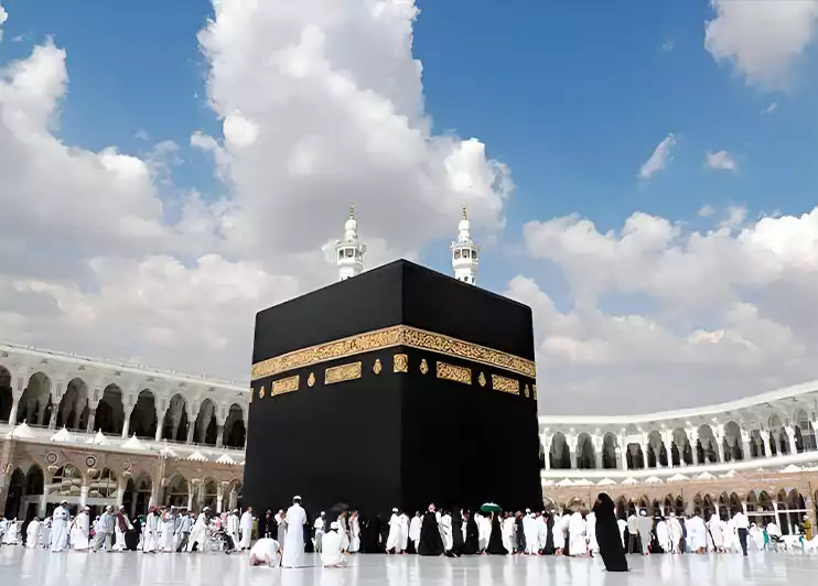 5 Star Easter Holiday Umrah Package For 10 Nights