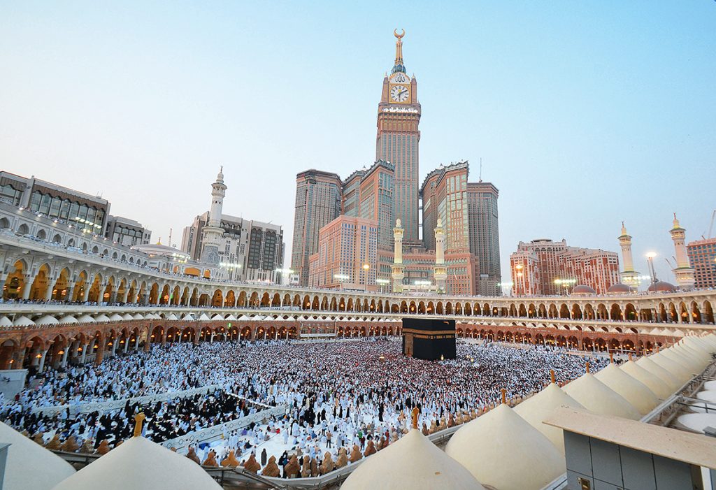 What Are the Hajj 2025 Packages Prices from the UK?