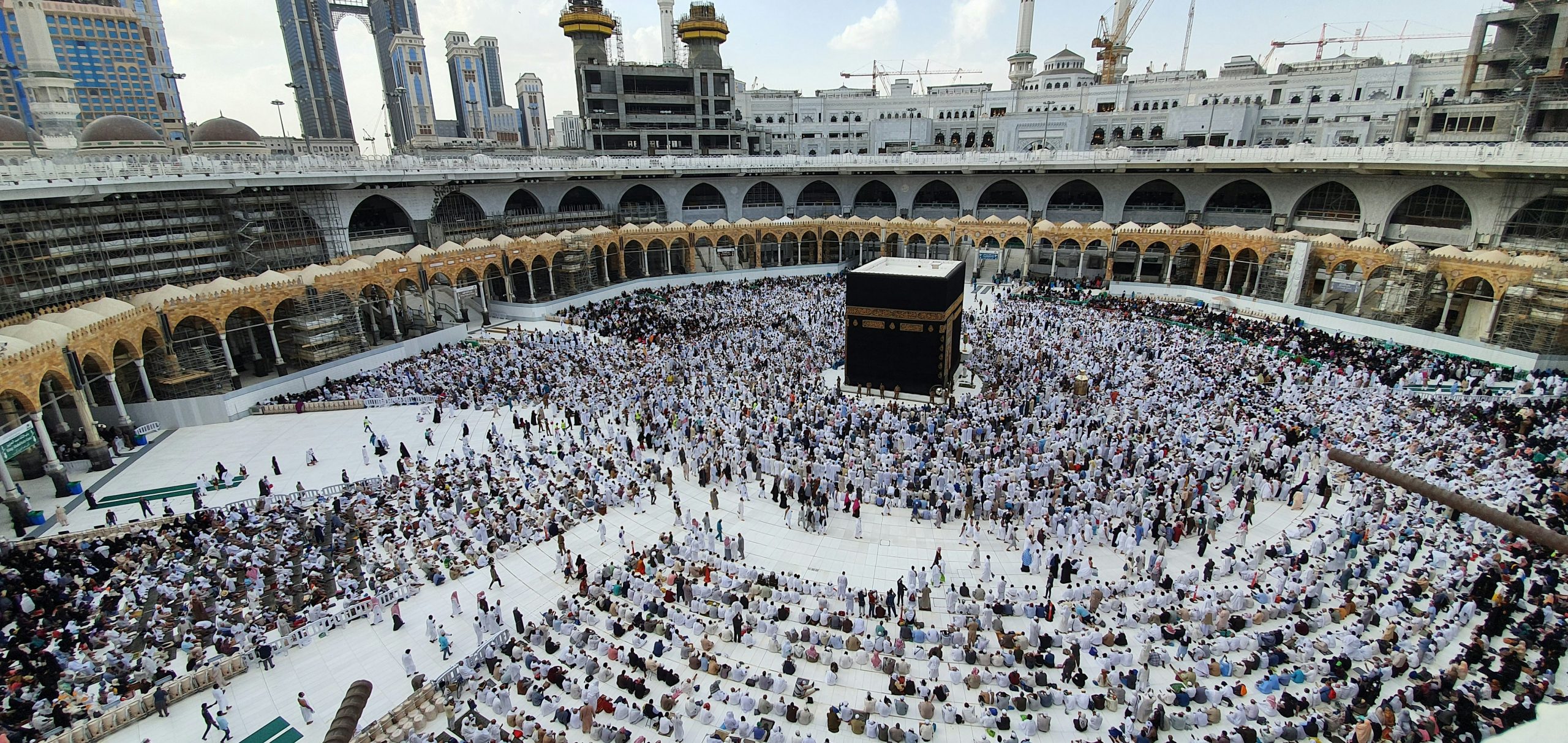 What is Cost of Umrah from UK - Cheap Umrah packages 2025